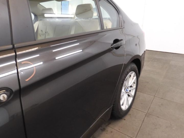 Photo 21 VIN: WBA8D11030A153796 - BMW 3 SERIE SEDAN 