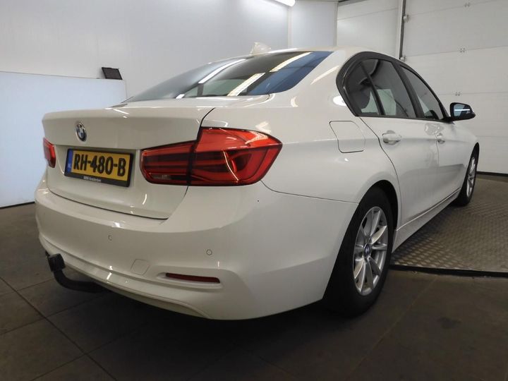 Photo 2 VIN: WBA8D11050A153928 - BMW 3 SERIE SEDAN 