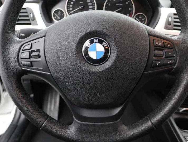 Photo 18 VIN: WBA8D11050K776069 - BMW 3-SERIE 4DRS &#3915 