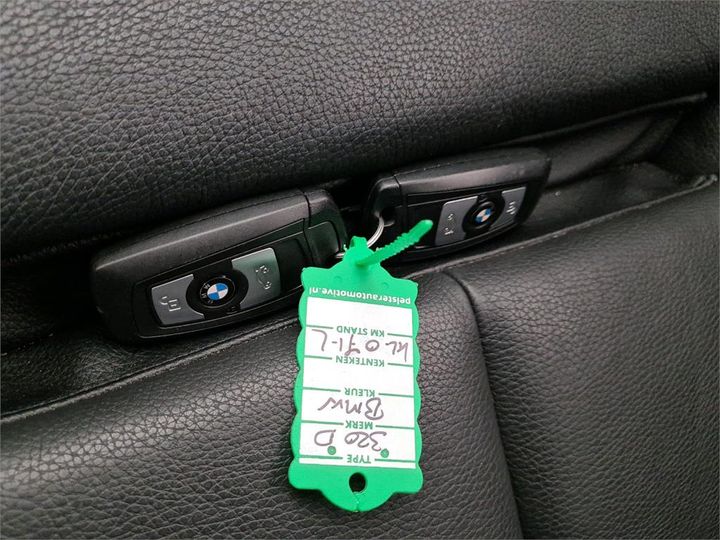 Photo 4 VIN: WBA8D11050K776315 - BMW 3 