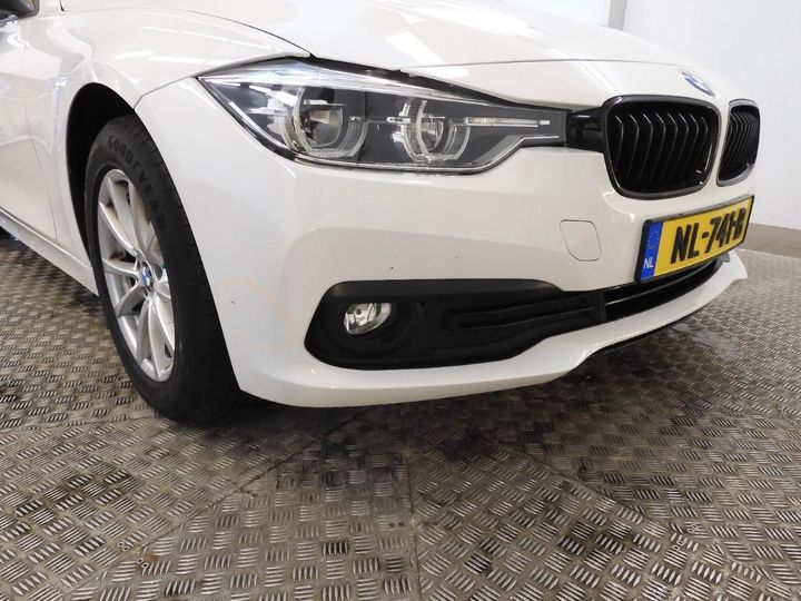 Photo 13 VIN: WBA8D110X0K776794 - BMW 3 SERIE SEDAN 