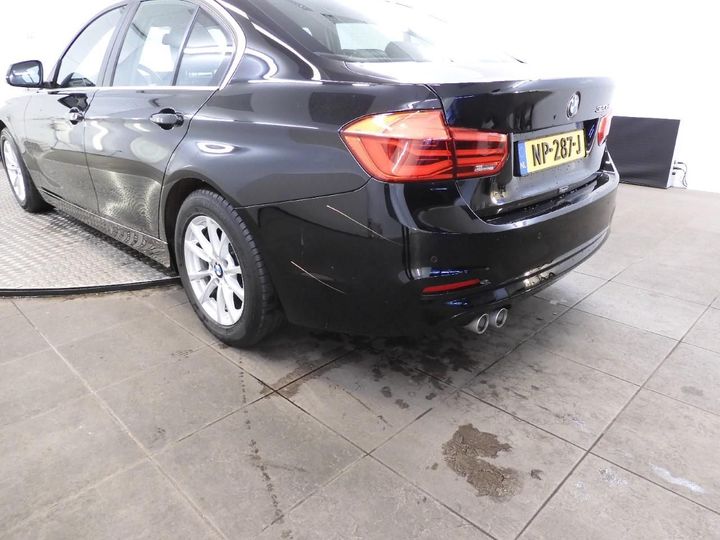 Photo 11 VIN: WBA8D110X0K776911 - BMW 3 SERIE SEDAN 