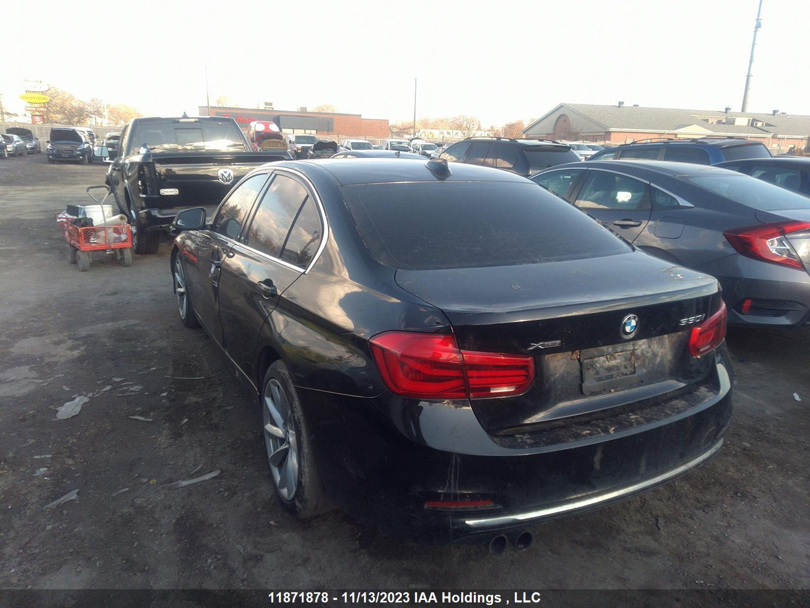 Photo 2 VIN: WBA8D9C33HA003883 - BMW 3ER 