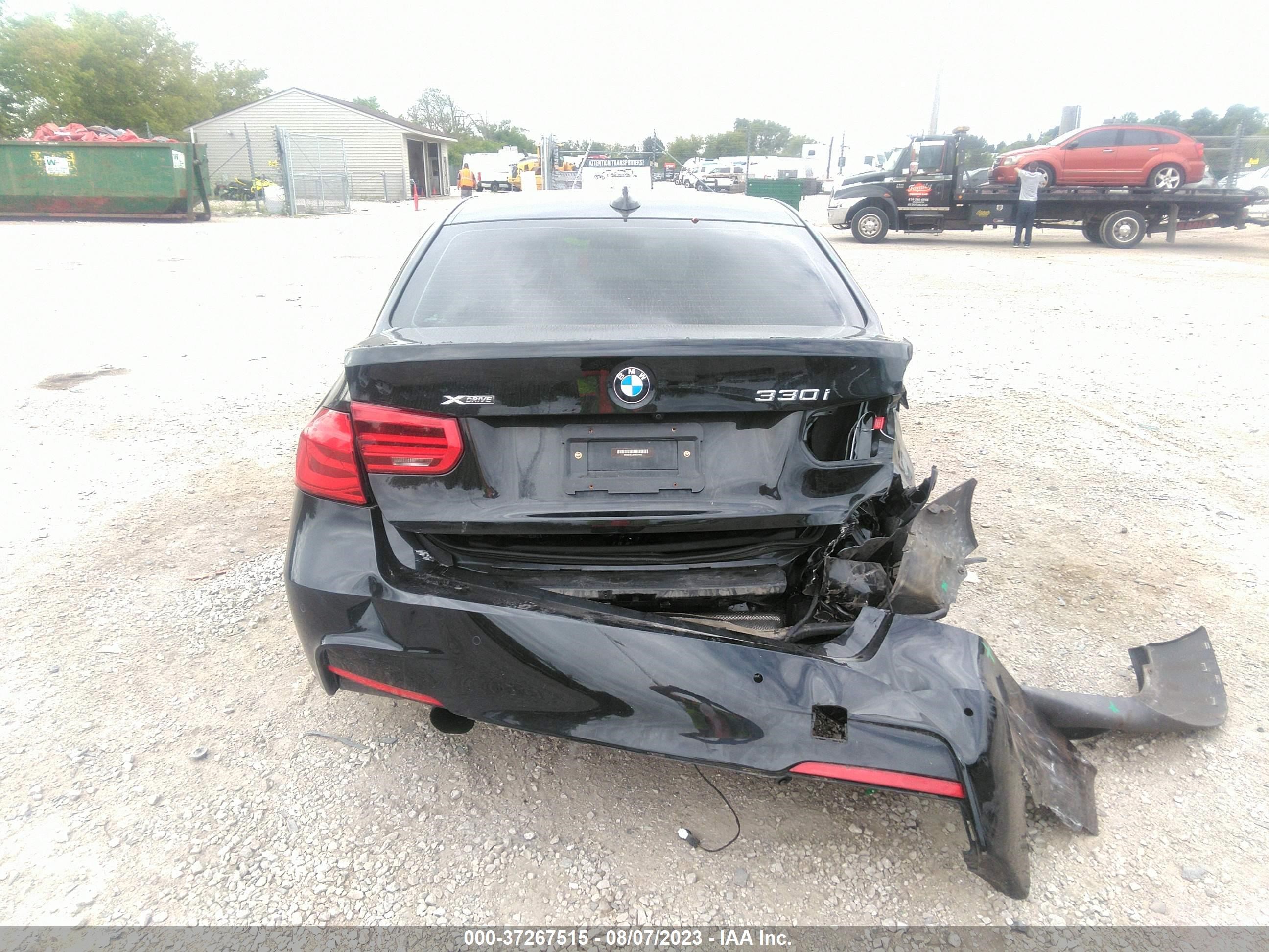 Photo 15 VIN: WBA8D9C36HA004400 - BMW 3ER 