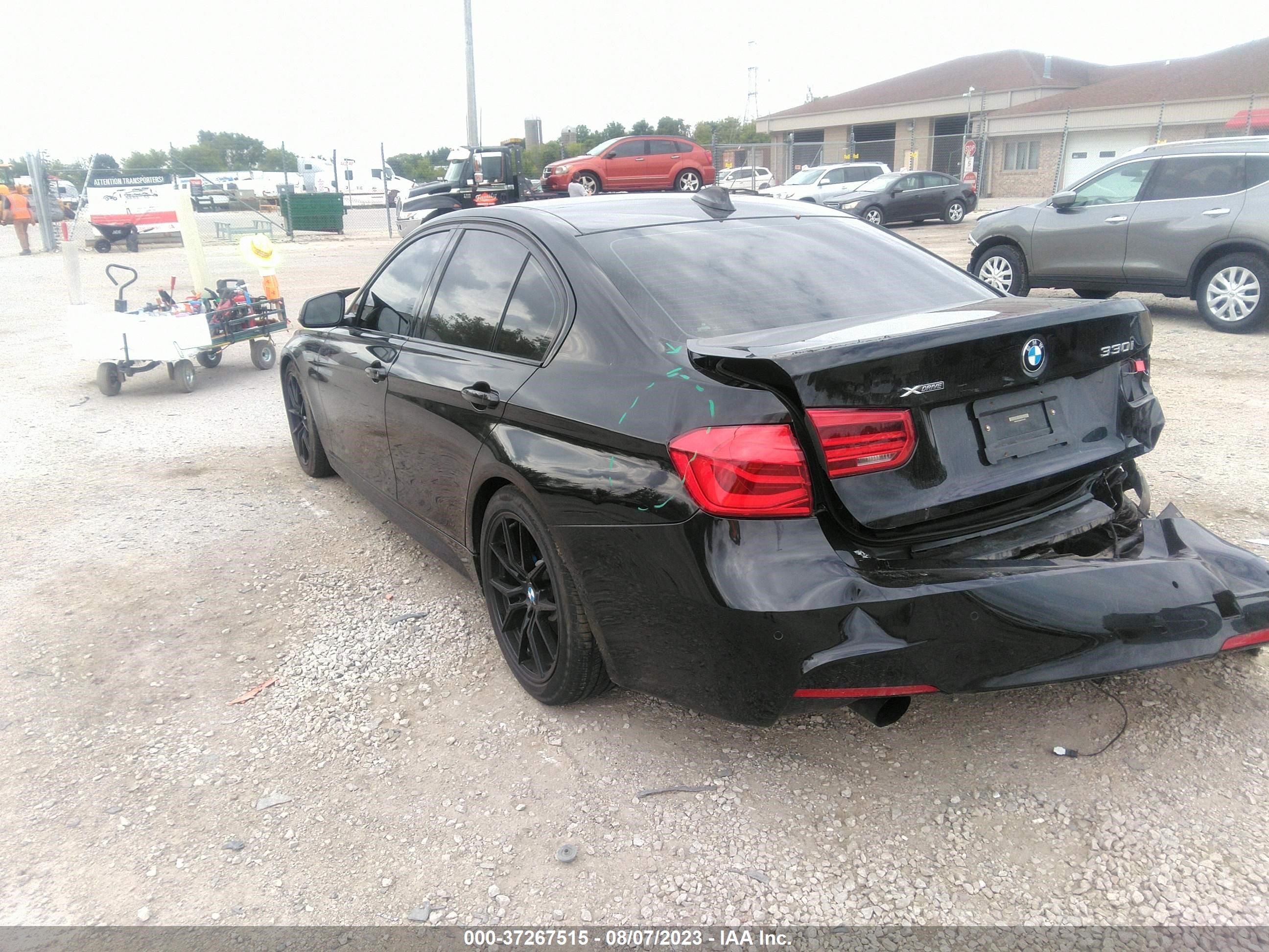 Photo 2 VIN: WBA8D9C36HA004400 - BMW 3ER 