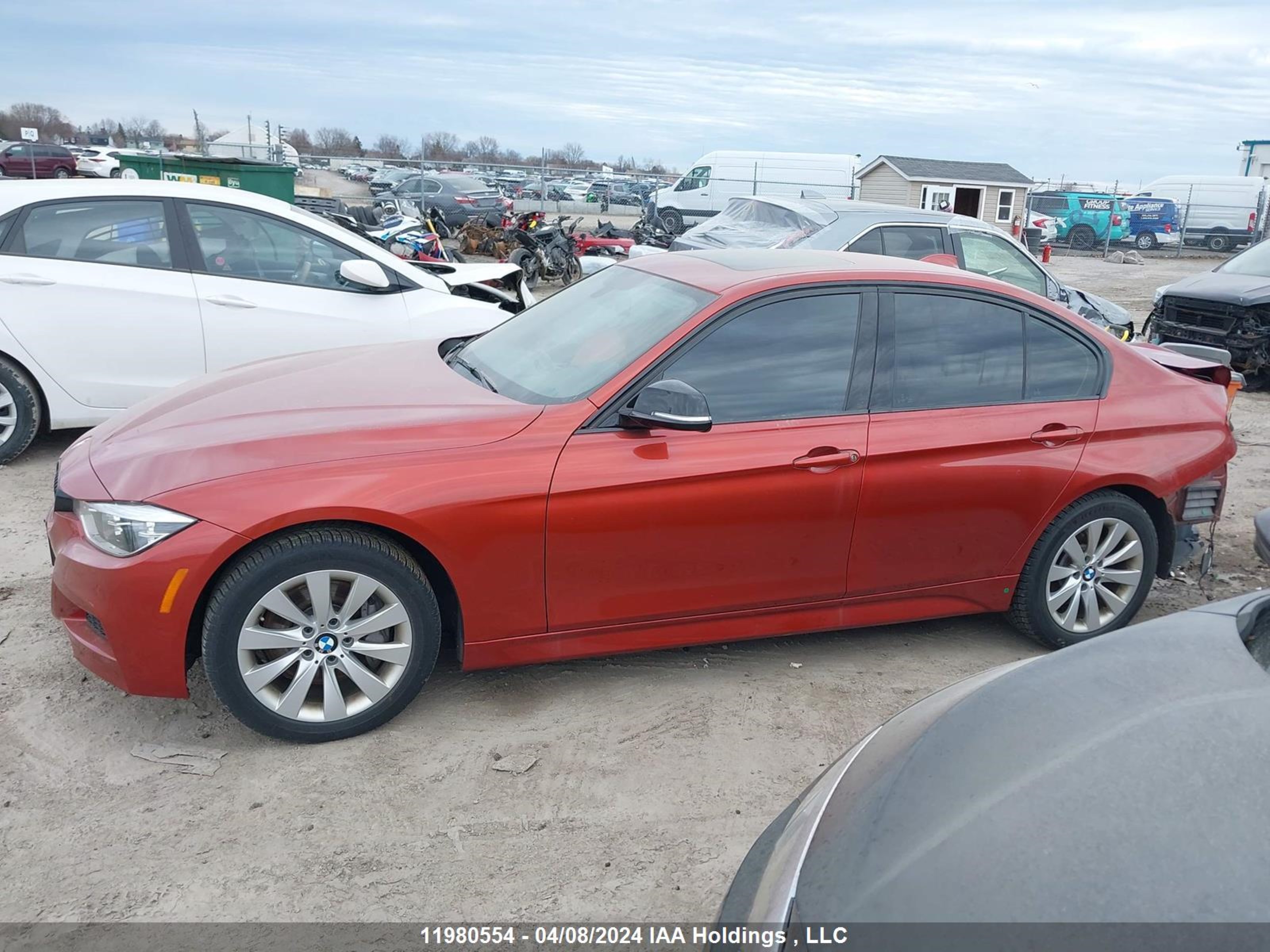 Photo 14 VIN: WBA8D9C50JA614462 - BMW 3ER 