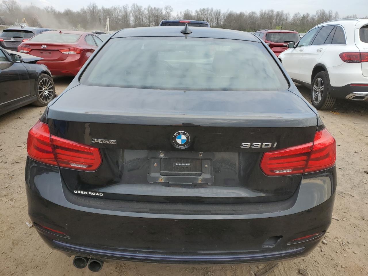 Photo 5 VIN: WBA8D9C50JEM32477 - BMW 3ER 