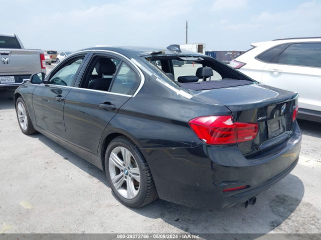 Photo 2 VIN: WBA8D9C51JEM33024 - BMW 330I 