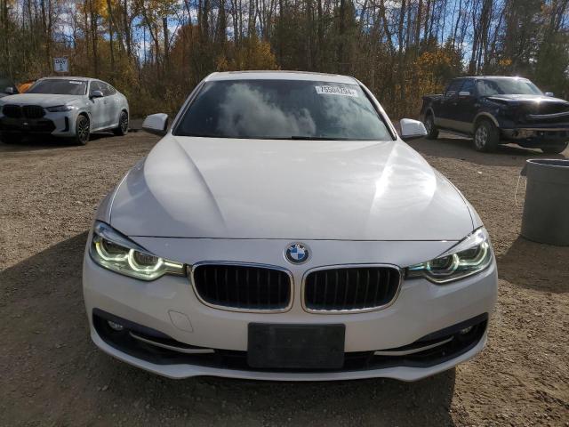 Photo 4 VIN: WBA8D9C51JEM33900 - BMW 330 XI 