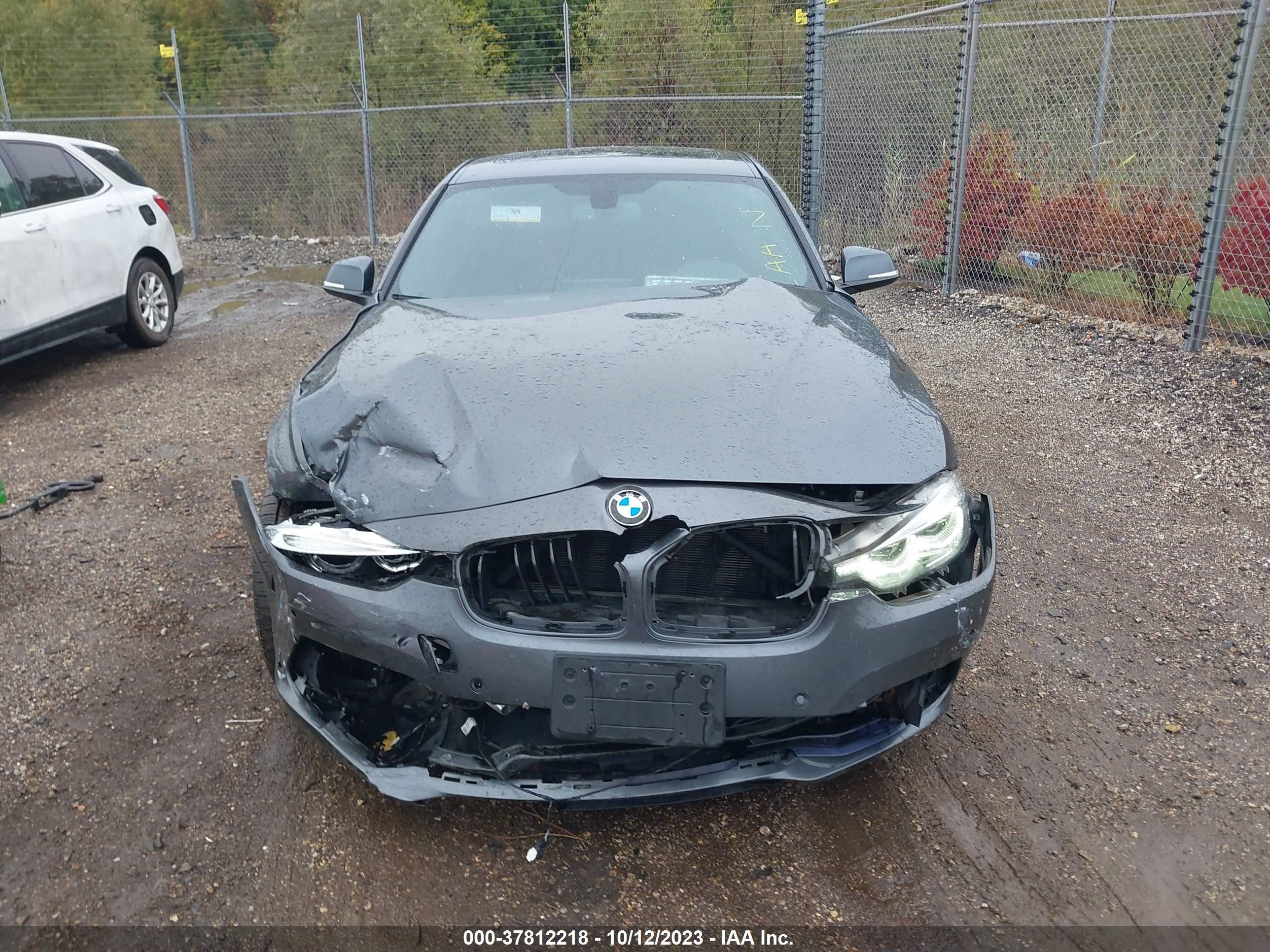 Photo 11 VIN: WBA8D9C53JEM32697 - BMW 3ER 