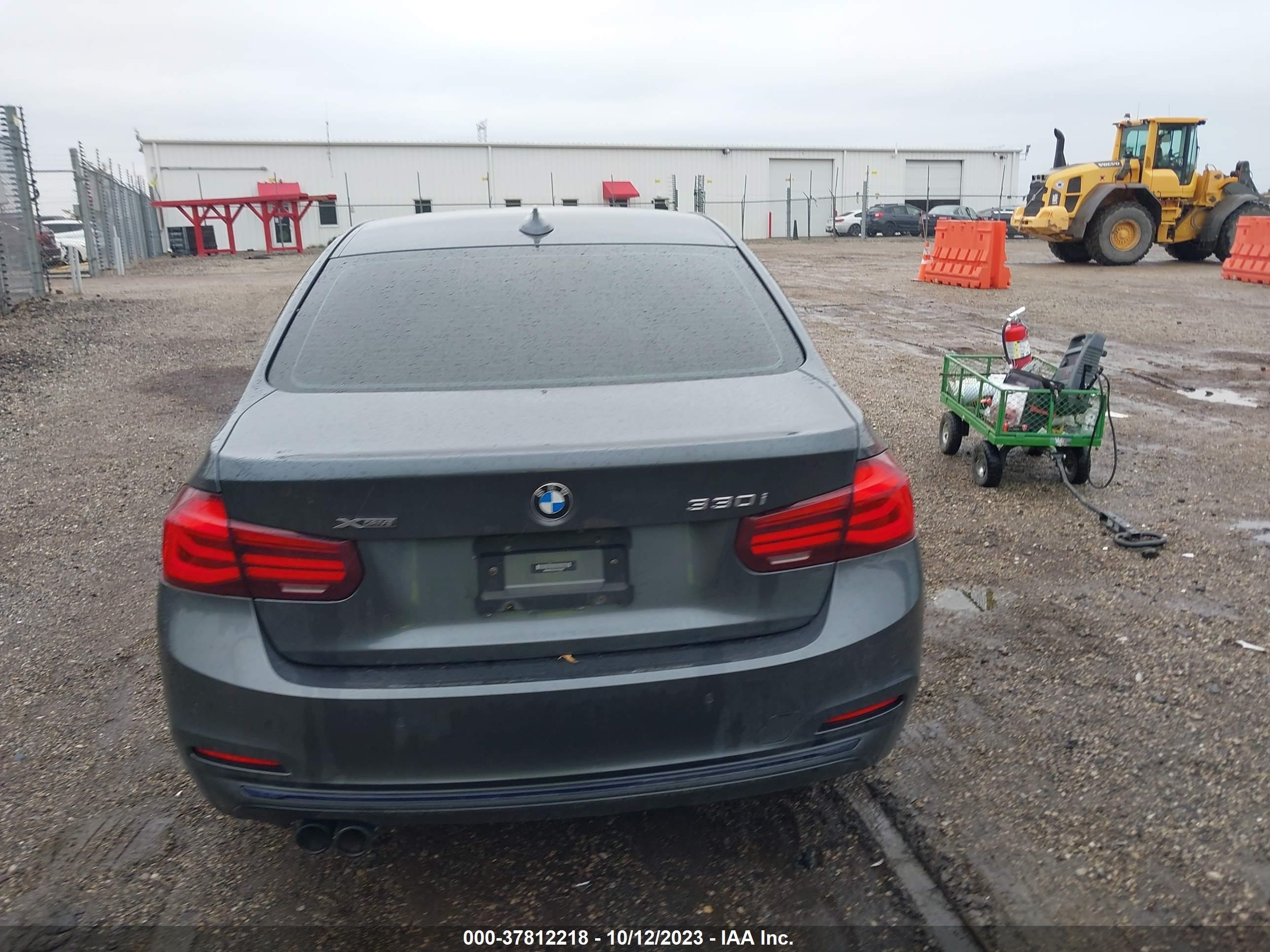 Photo 15 VIN: WBA8D9C53JEM32697 - BMW 3ER 