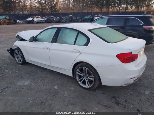 Photo 2 VIN: WBA8D9C54JEM33633 - BMW 330I 