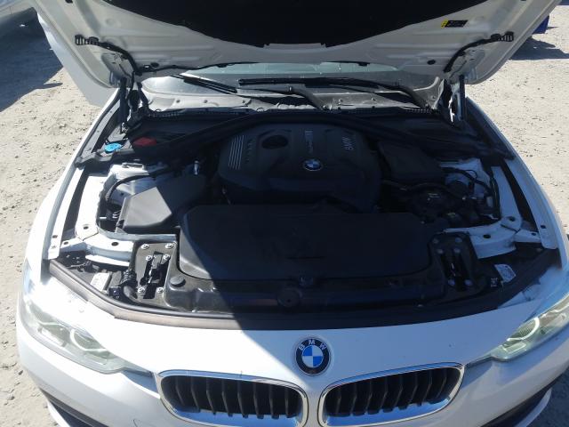 Photo 6 VIN: WBA8D9C56JEB35684 - BMW 330 XI 