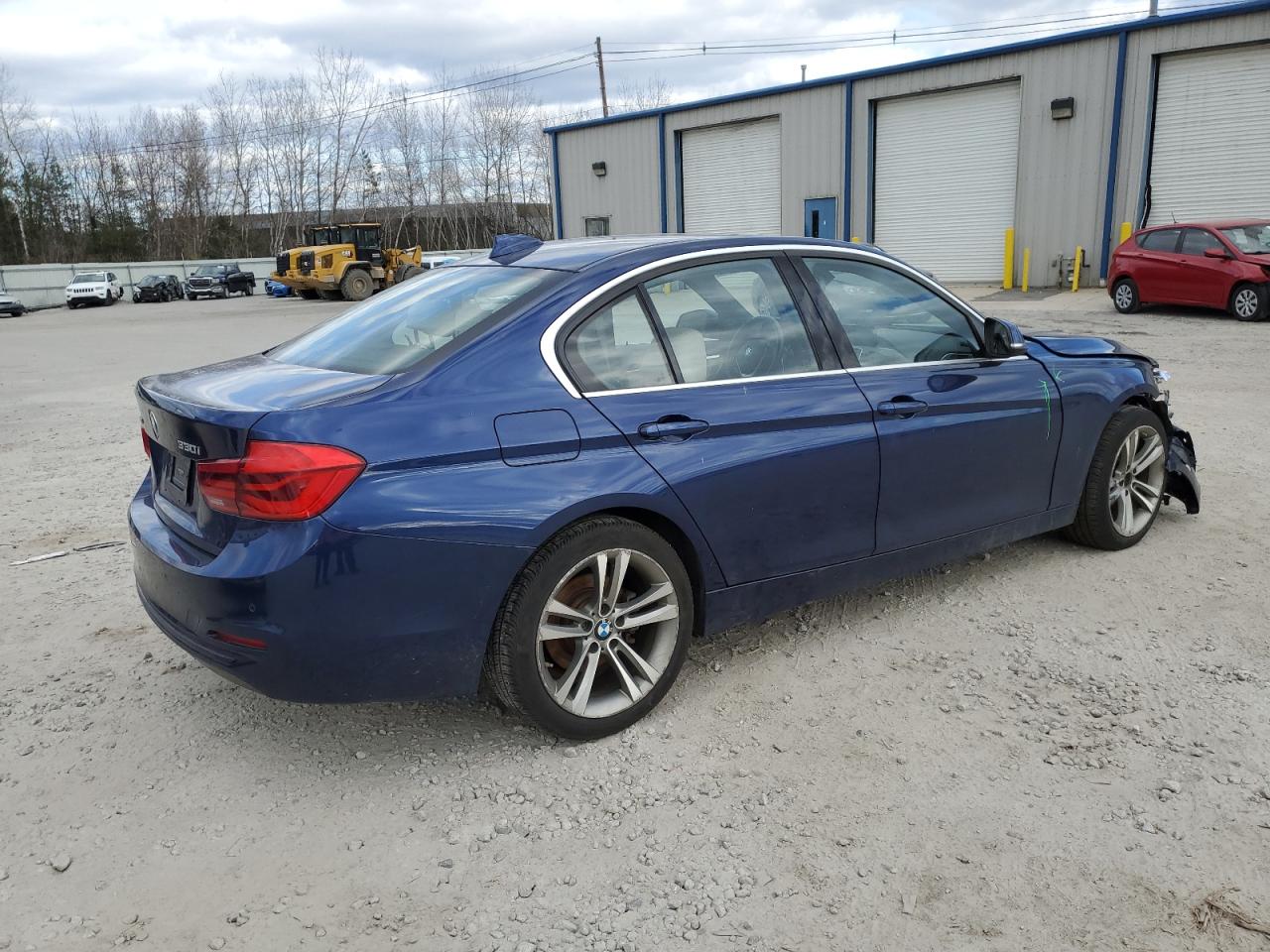 Photo 2 VIN: WBA8D9C58HA003704 - BMW 330I XDRIVE 