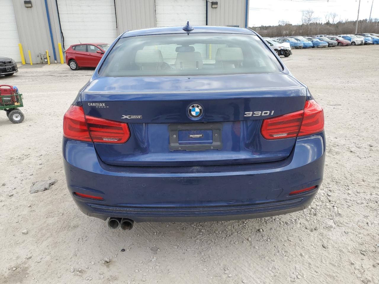 Photo 5 VIN: WBA8D9C58HA003704 - BMW 330I XDRIVE 