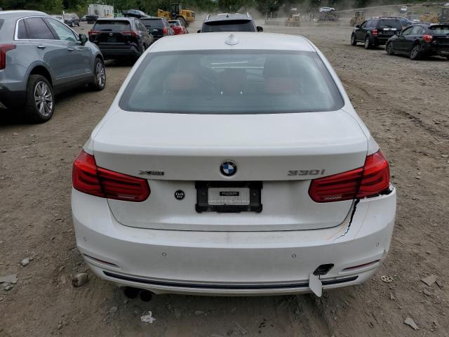 Photo 5 VIN: WBA8D9C58JA012909 - BMW 330 XI 