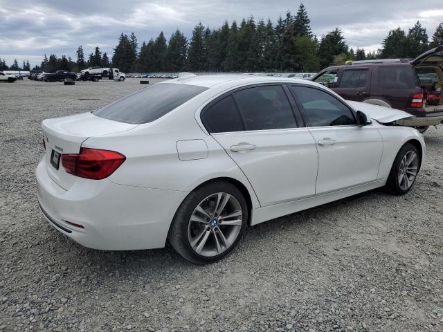 Photo 2 VIN: WBA8D9C58JEM31741 - BMW 330 XI 