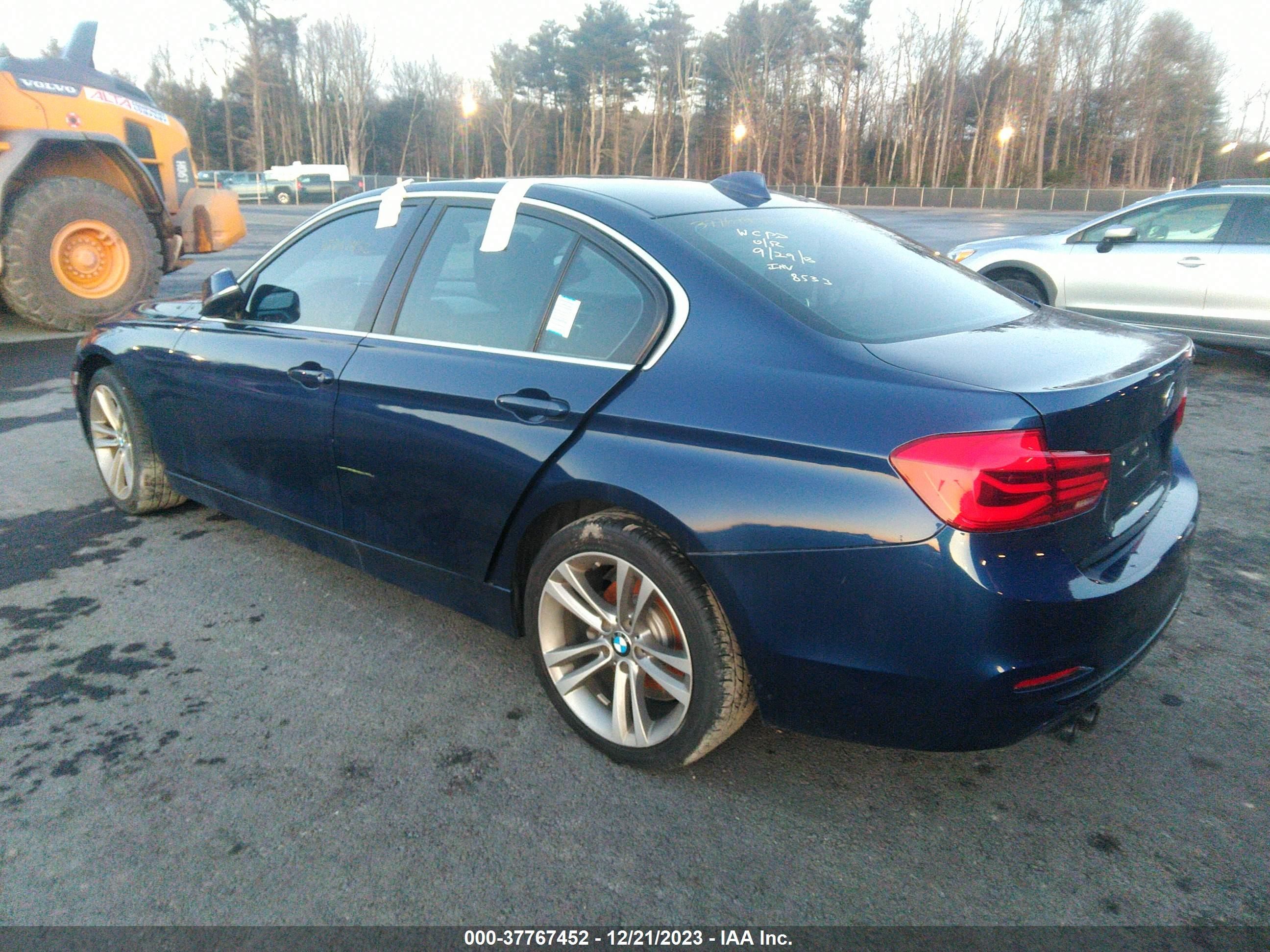 Photo 2 VIN: WBA8D9C59JA614251 - BMW 3ER 