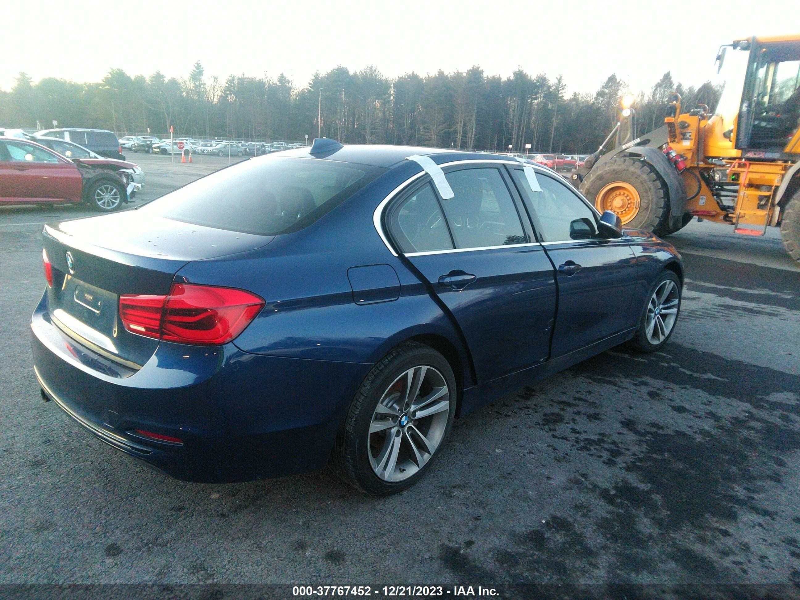 Photo 3 VIN: WBA8D9C59JA614251 - BMW 3ER 