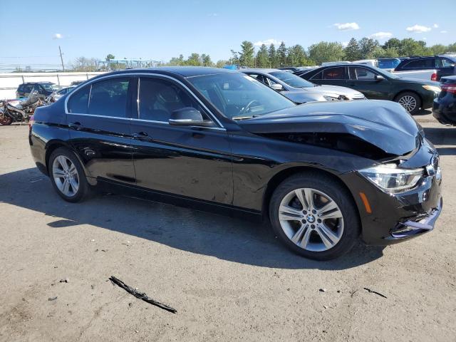 Photo 3 VIN: WBA8D9C59JEM34454 - BMW 330I 