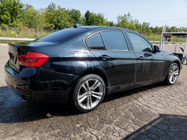 Photo 2 VIN: WBA8D9C5XJA013477 - BMW 330 XI 