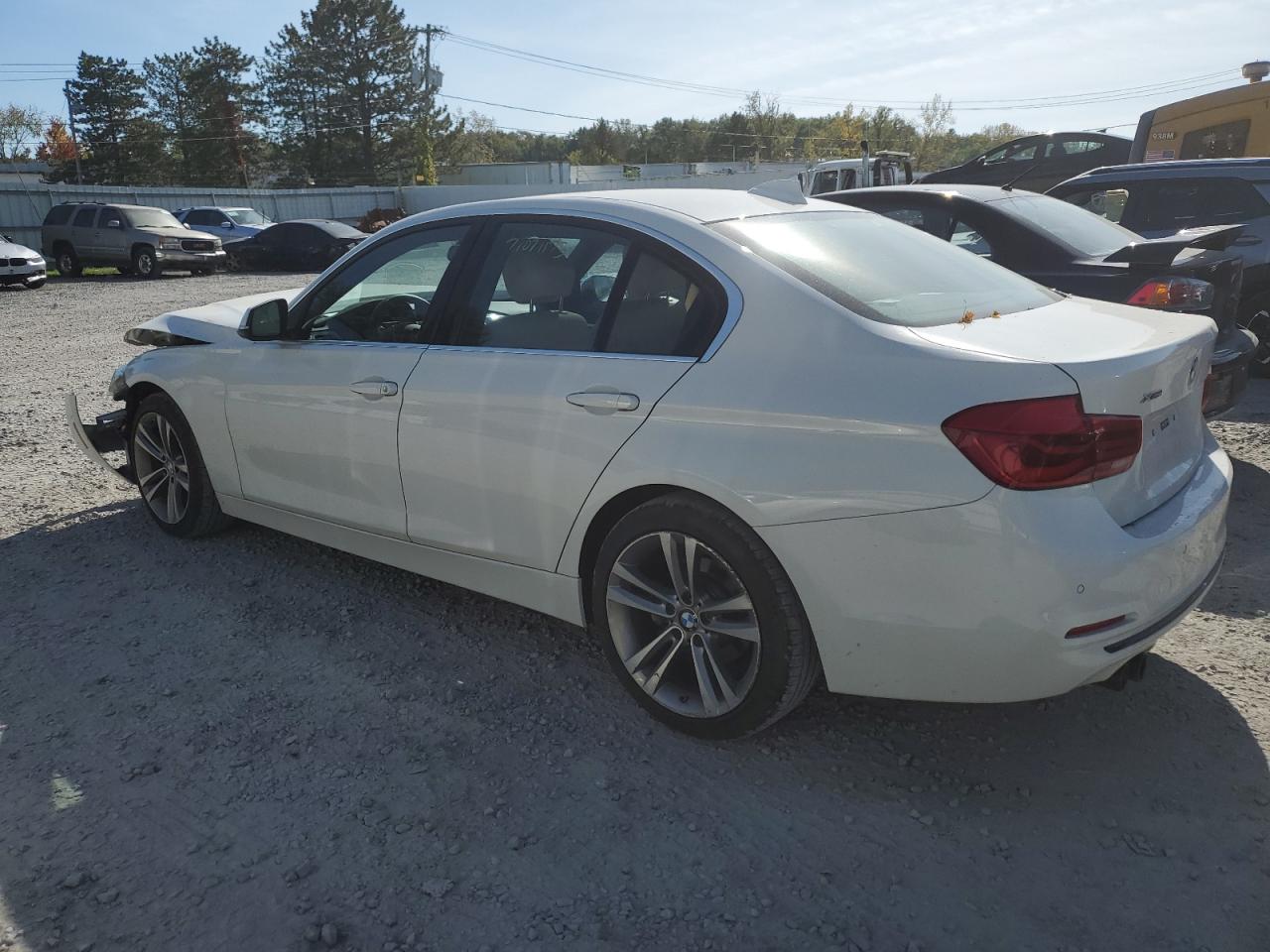 Photo 1 VIN: WBA8D9C5XJA616154 - BMW 3ER 