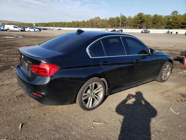 Photo 2 VIN: WBA8D9C5XJEM33328 - BMW 330 XI 