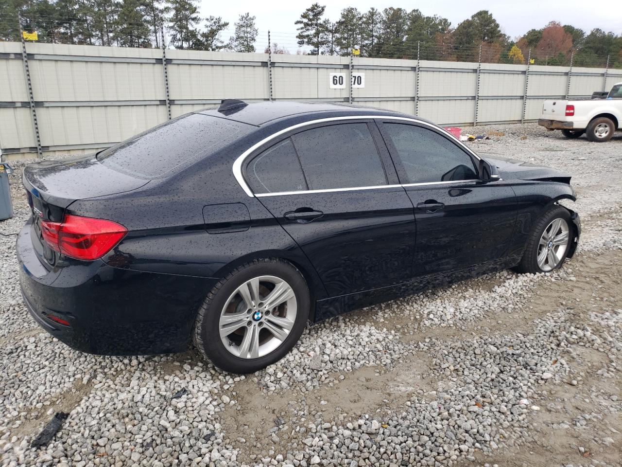 Photo 2 VIN: WBA8D9G32HNU63782 - BMW 3ER 