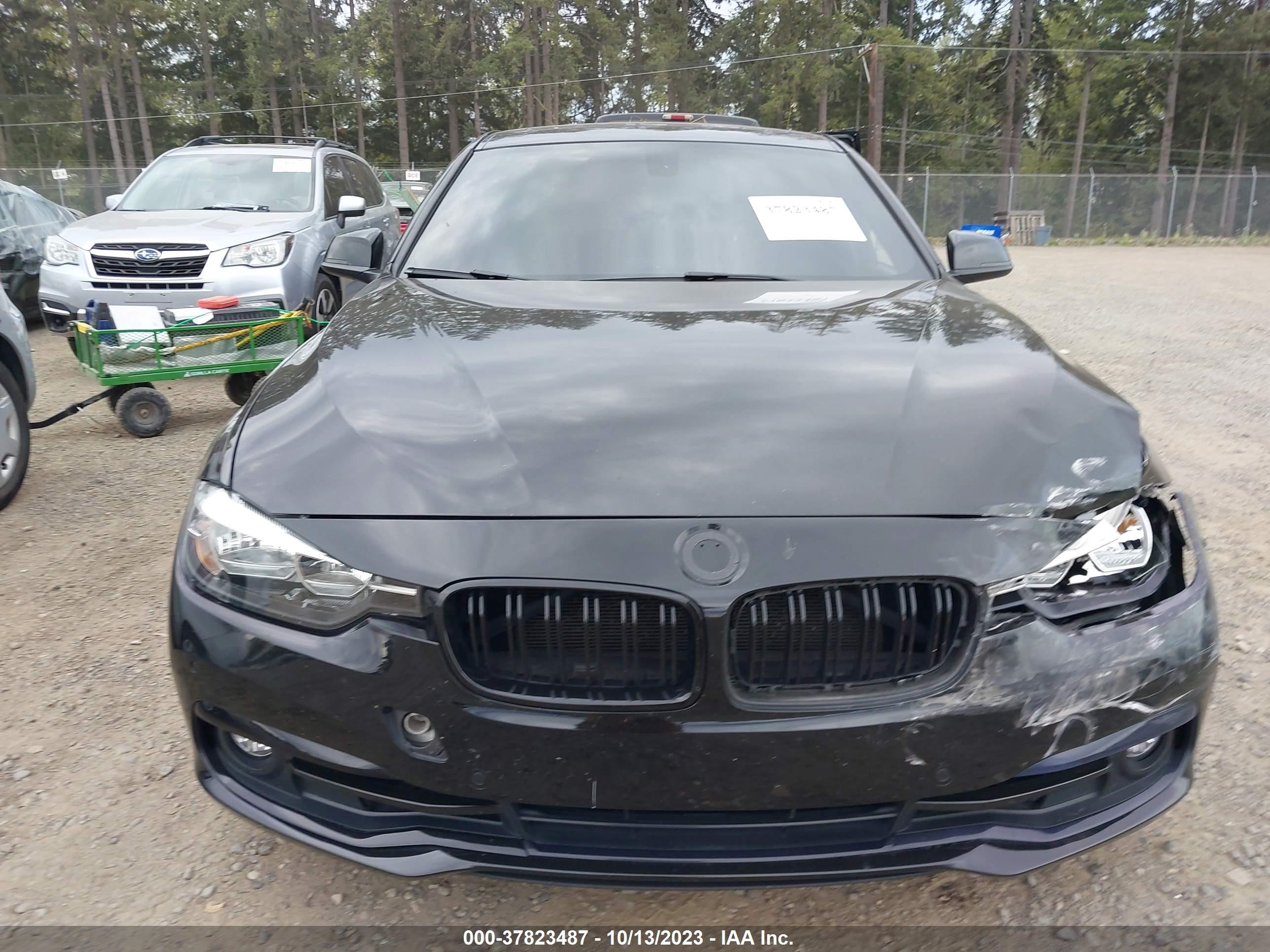 Photo 11 VIN: WBA8D9G37HNU65429 - BMW 3ER 