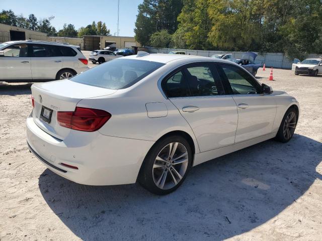 Photo 2 VIN: WBA8D9G38HNU66010 - BMW 330 XI 