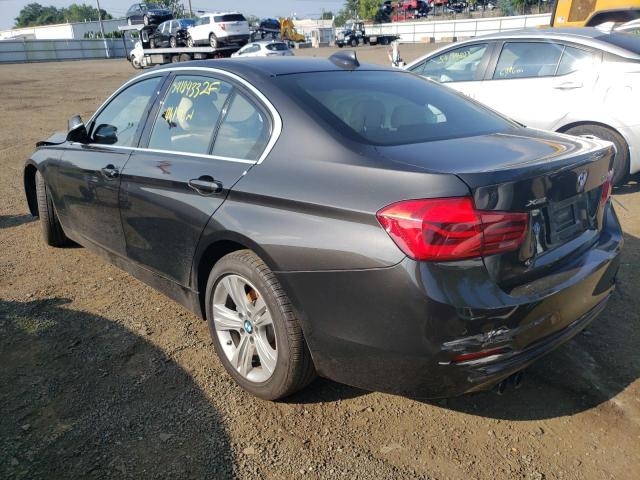 Photo 2 VIN: WBA8D9G3XHNU61794 - BMW 330 XI 