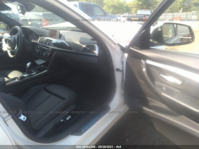 Photo 4 VIN: WBA8D9G51JNU70097 - BMW 3 