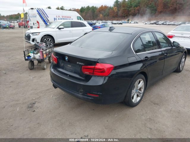 Photo 3 VIN: WBA8D9G54JNU72779 - BMW 330I 