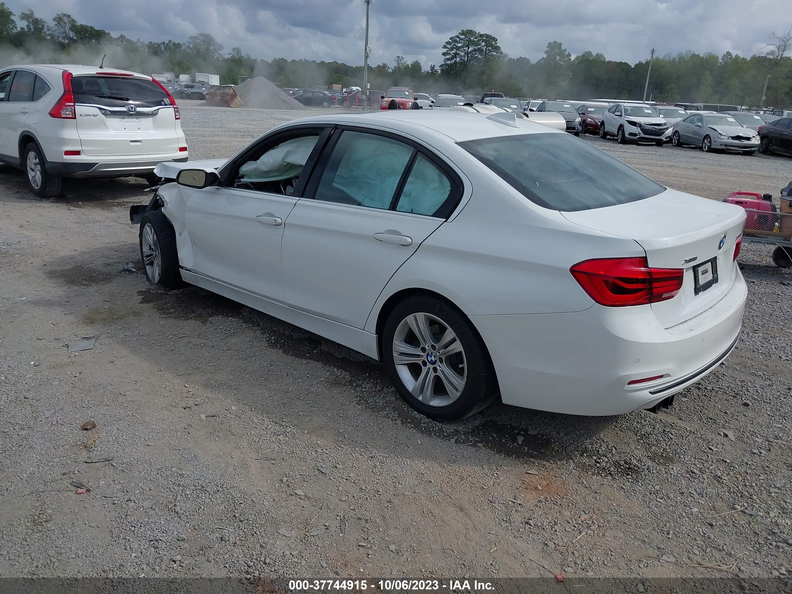 Photo 2 VIN: WBA8D9G58HNT91021 - BMW 330I 