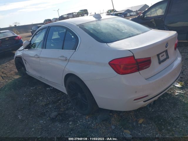 Photo 2 VIN: WBA8D9G58HNU60516 - BMW 330I 