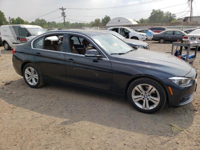 Photo 3 VIN: WBA8D9G5XHNT91019 - BMW 330 XI 