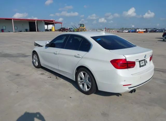 Photo 2 VIN: WBA8D9G5XHNT91201 - BMW 3 SERIES 