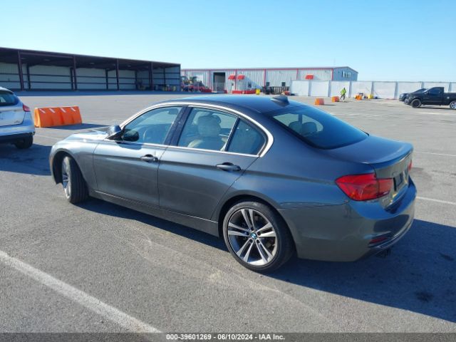 Photo 2 VIN: WBA8D9G5XHNU60128 - BMW 330I 