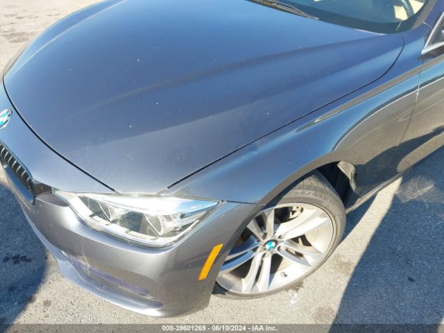 Photo 5 VIN: WBA8D9G5XHNU60128 - BMW 330I 