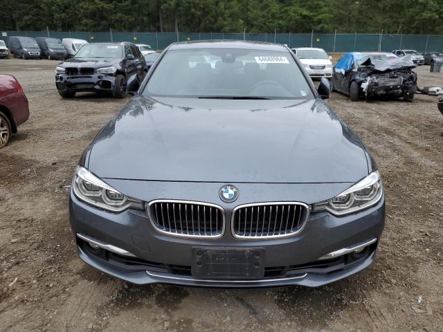 Photo 4 VIN: WBA8D9G5XJNU67439 - BMW 330 XI 