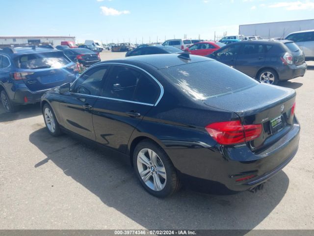 Photo 2 VIN: WBA8D9G5XJNU70356 - BMW 330I 