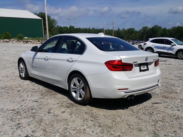 Photo 2 VIN: WBA8D9G5XJNU71541 - BMW 330I 