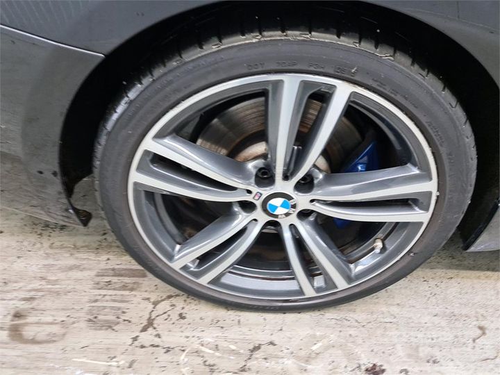 Photo 15 VIN: WBA8E11000K417693 - BMW 330 