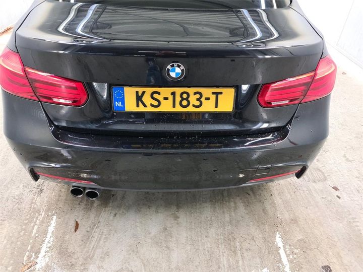 Photo 33 VIN: WBA8E11000K417693 - BMW 330 