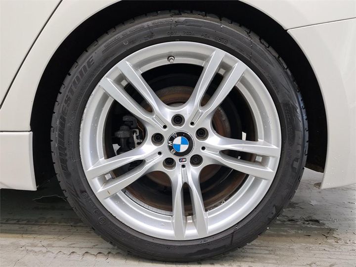 Photo 14 VIN: WBA8E11000K477246 - BMW 330 