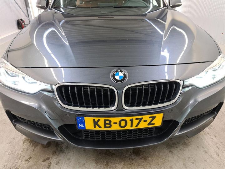 Photo 11 VIN: WBA8E11000K828141 - BMW 330 