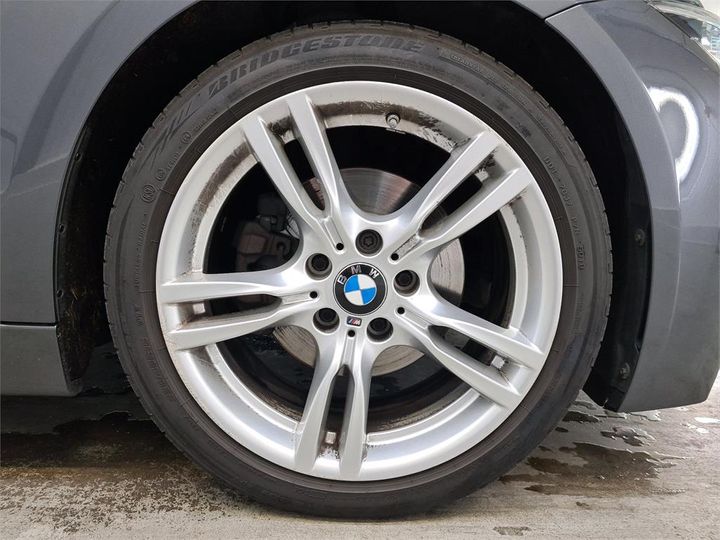 Photo 13 VIN: WBA8E11000K828141 - BMW 330 