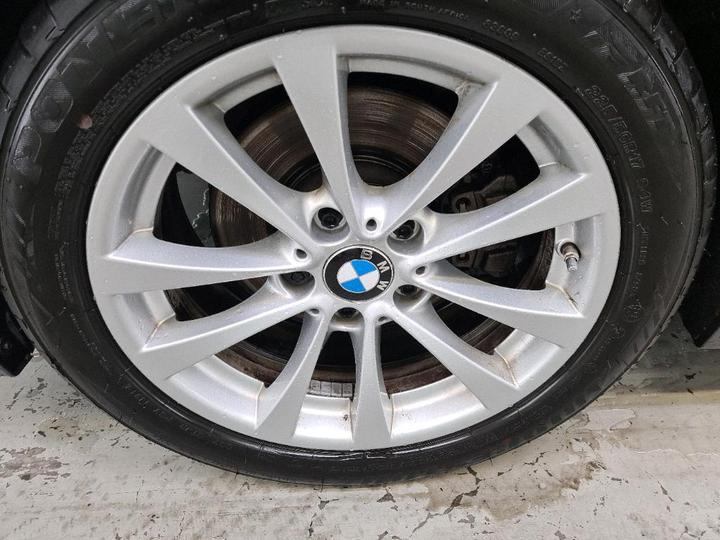 Photo 13 VIN: WBA8E11000K828849 - BMW 330 