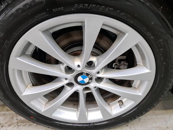 Photo 16 VIN: WBA8E11000K828849 - BMW 330 