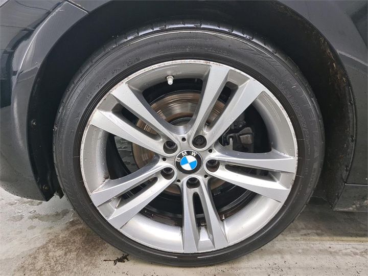 Photo 12 VIN: WBA8E11000K828933 - BMW 330 